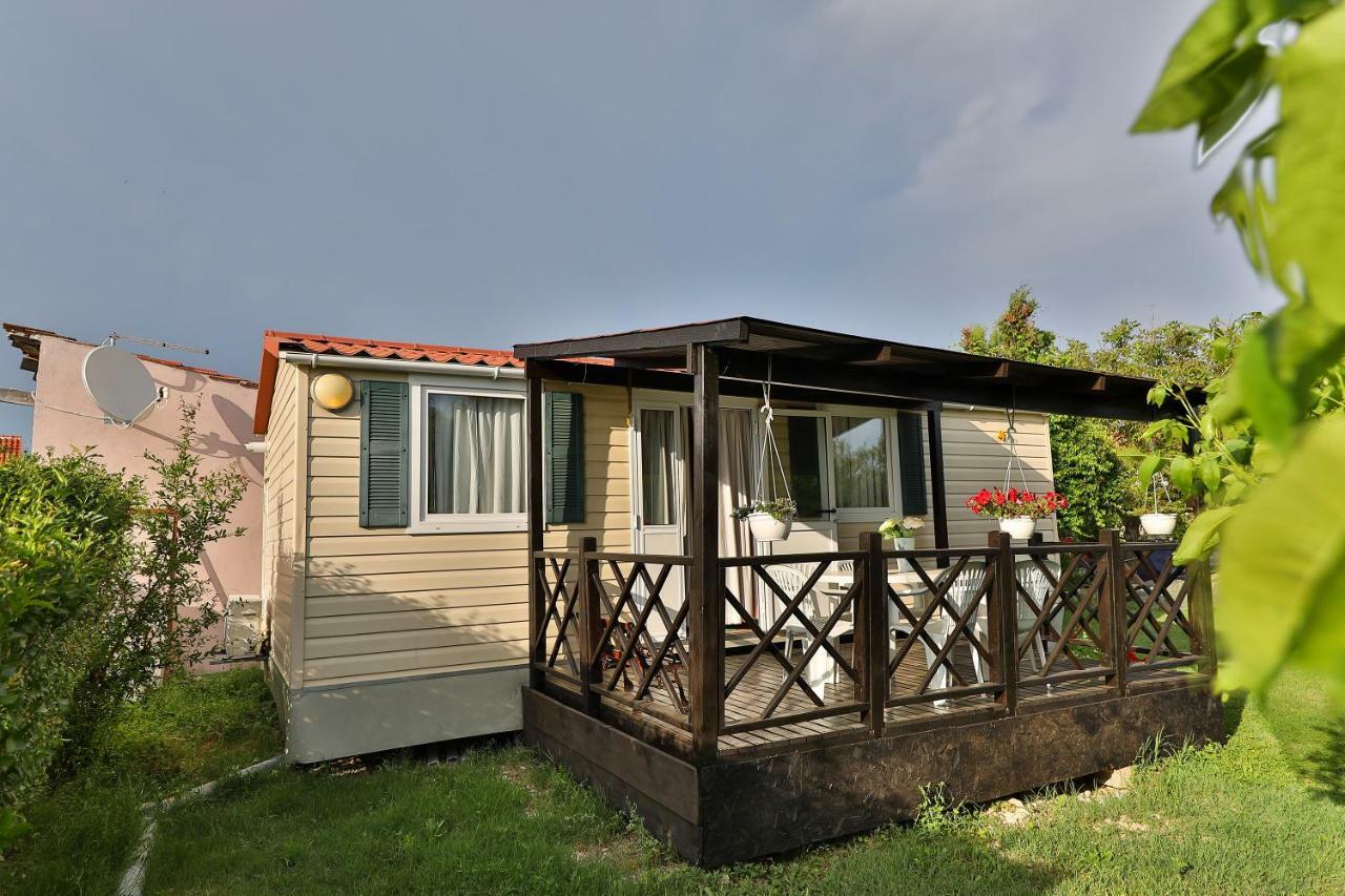 Mobile Home Grbe Нин Екстериор снимка