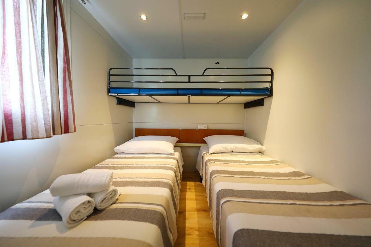 Mobile Home Grbe Нин Екстериор снимка