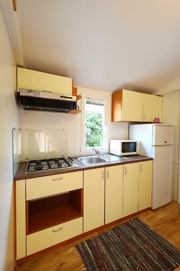 Mobile Home Grbe Нин Екстериор снимка