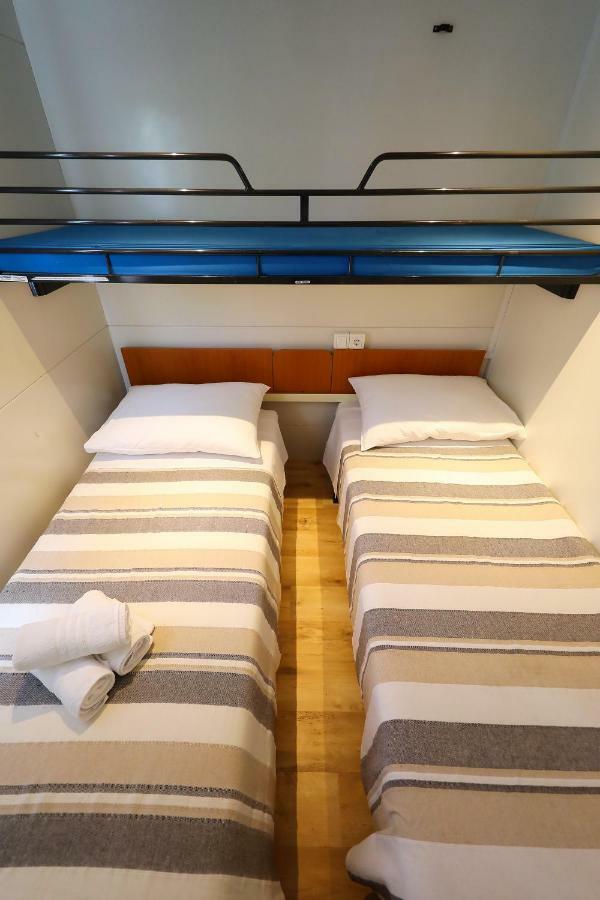 Mobile Home Grbe Нин Екстериор снимка