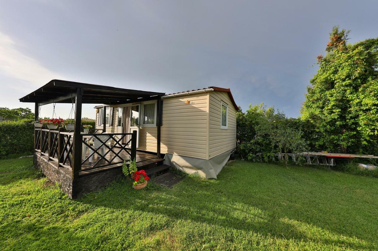 Mobile Home Grbe Нин Екстериор снимка