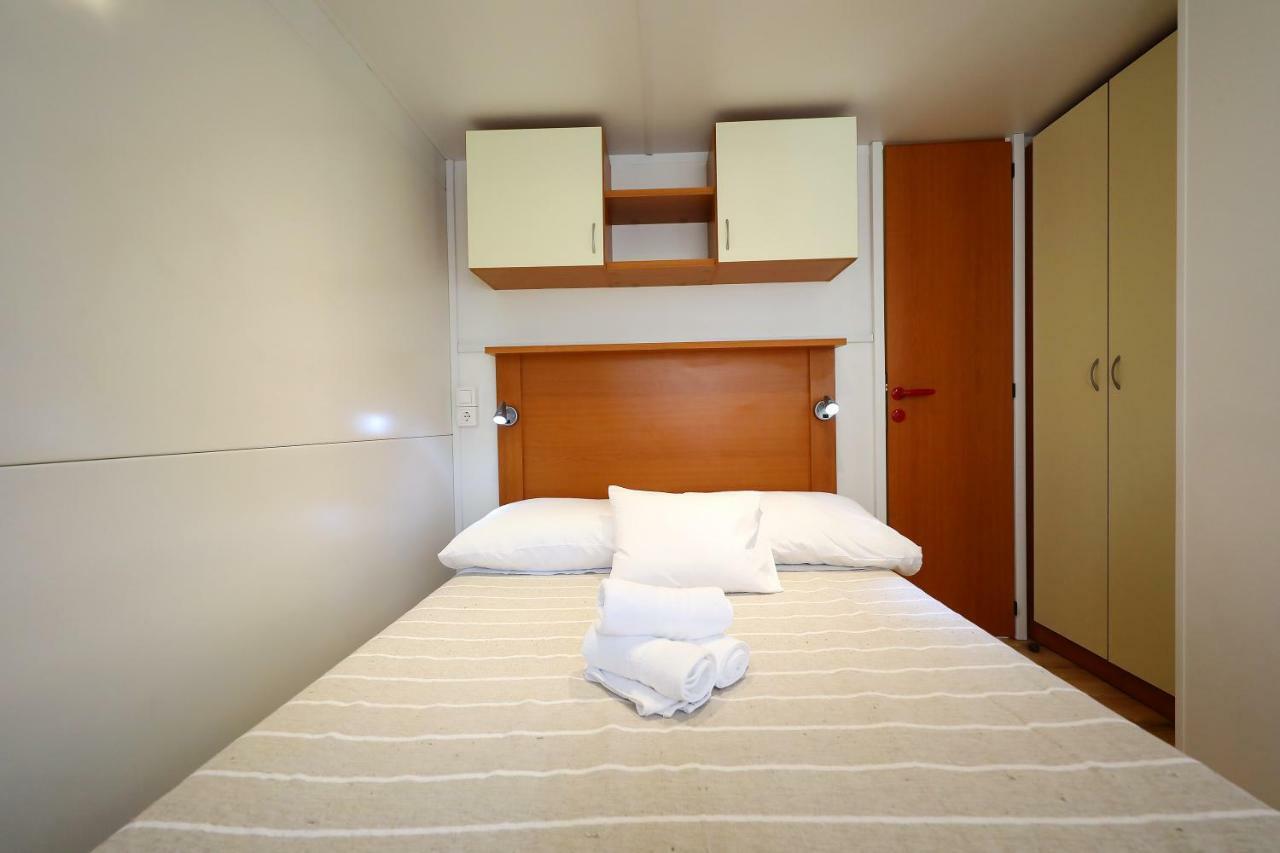 Mobile Home Grbe Нин Екстериор снимка